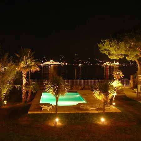 Villa Playa Del Sol Saint Tropez Aparthotel *