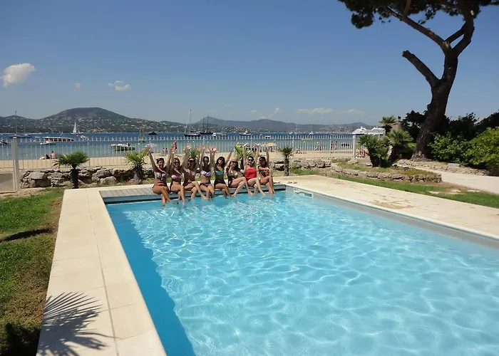 Villa Playa Del Sol Saint Tropez Lägenhetshotell